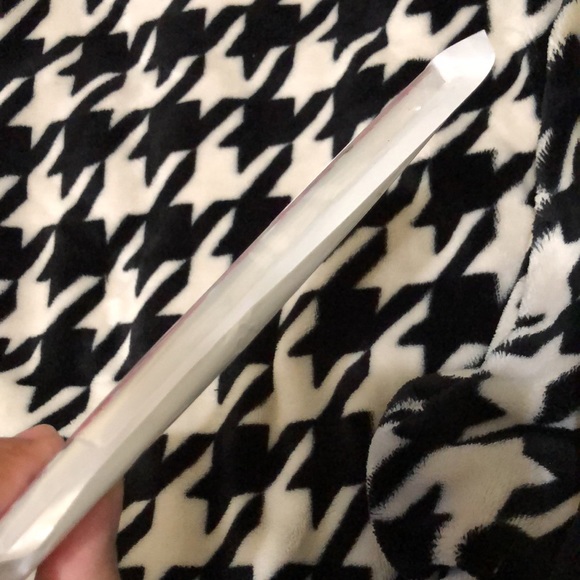 ✨HOST PICK!✨Phone Case for Samsung S-20 FE 6.5 - Picture 5 of 9